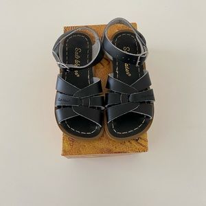 Salt Water by Hoy Original Sandals - Size 10